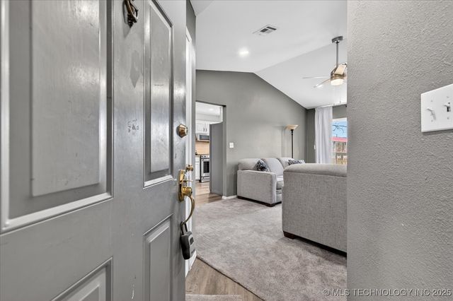 5209 Nowata Road B203, Bartlesville, OK 74006