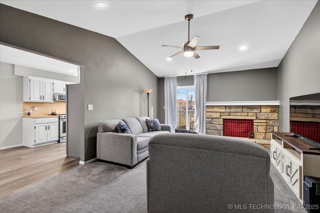 5209 Nowata Road B203, Bartlesville, OK 74006