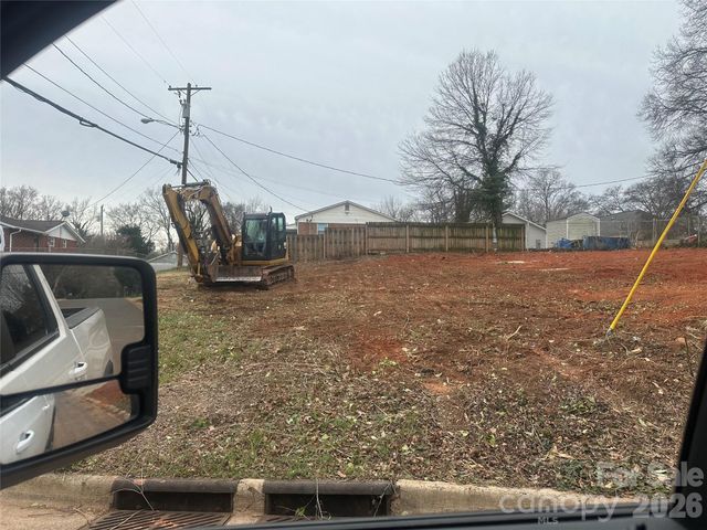 2962 Morning Drive, Charlotte, NC 28208