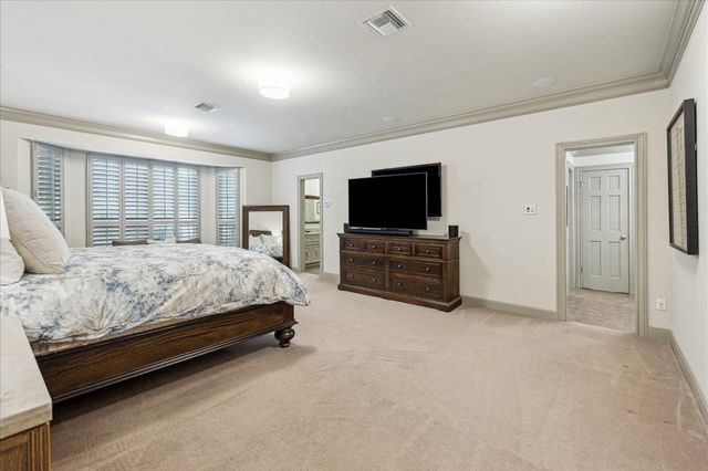 5 Lochtyne Circle, Houston, TX 77024