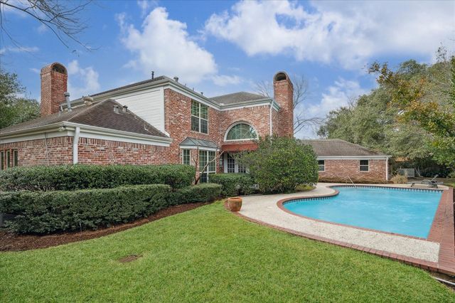 5 Lochtyne Circle, Houston, TX 77024