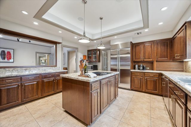 5 Lochtyne Circle, Houston, TX 77024