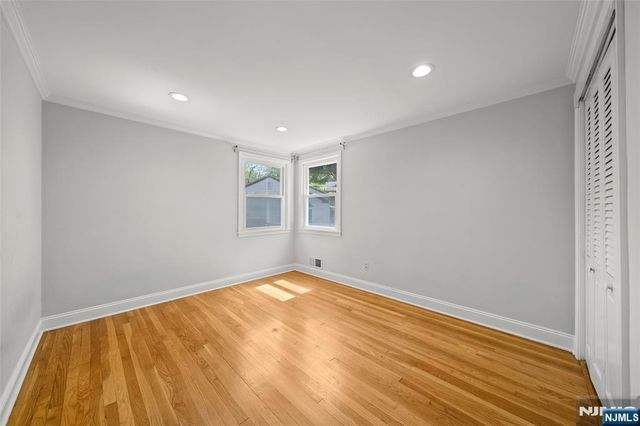 14 Greenway Court, Closter, NJ 07624