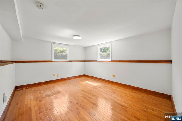 14 Greenway Court, Closter, NJ 07624