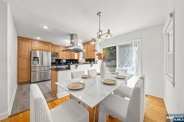 14 Greenway Court, Closter, NJ 07624