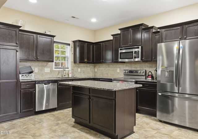 479 Wedgefield Drive, Raeford, NC 28376