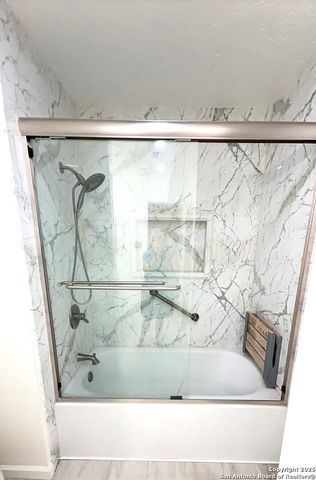 8642 Quail Whisper, San Antonio, TX 78250