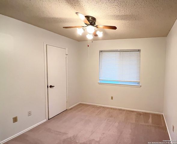 8642 Quail Whisper, San Antonio, TX 78250