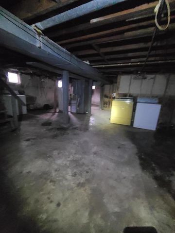 2605 N Pine Street, Waukegan, IL 60087
