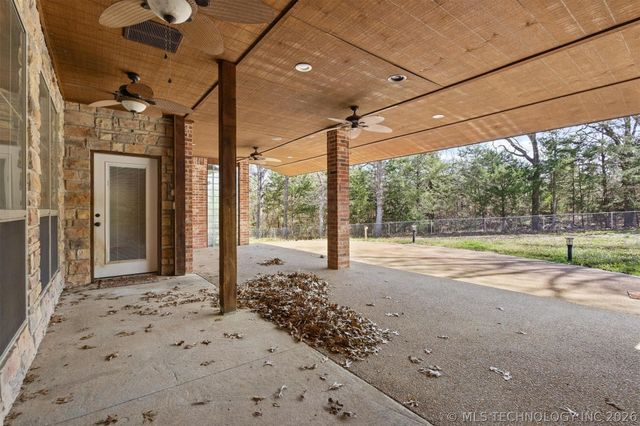 383 Bridlewood Drive, Durant, OK 73449