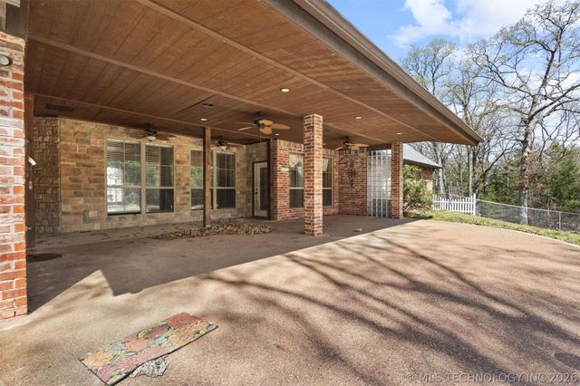 383 Bridlewood Drive, Durant, OK 73449