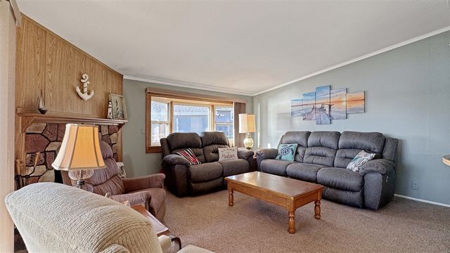 9372 Lakeview Drive, Cadillac, MI 49601