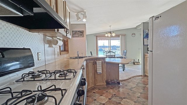 9372 Lakeview Drive, Cadillac, MI 49601
