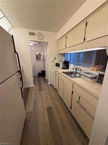 9570 Green Cypress LN # 13, Fort Myers, FL 33905