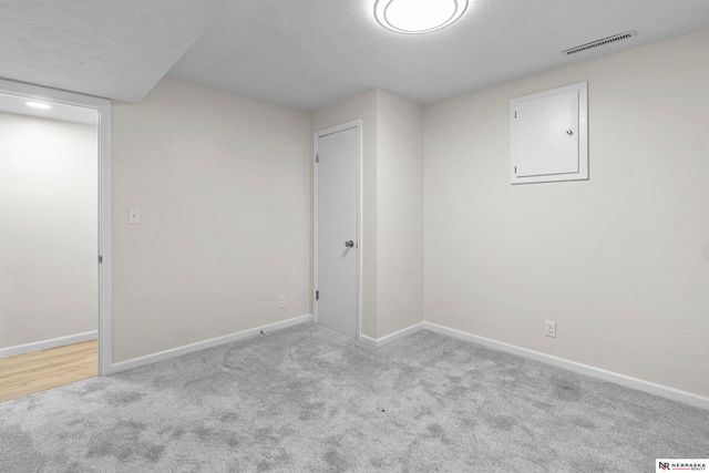 9658 Corby Street, Omaha, NE 68134