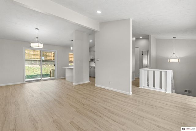9658 Corby Street, Omaha, NE 68134