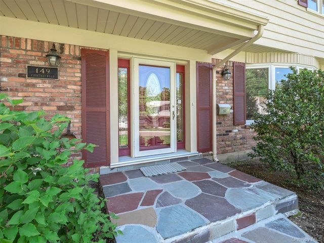 149 Chestnut Road, Manhasset, NY 11030