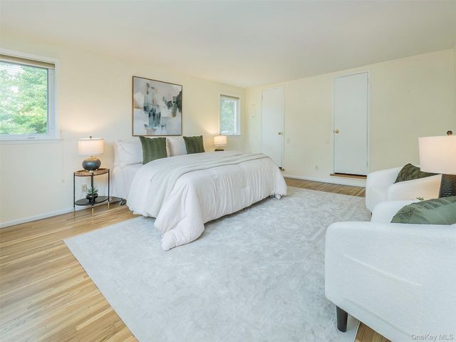 149 Chestnut Road, Manhasset, NY 11030