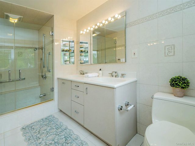 149 Chestnut Road, Manhasset, NY 11030