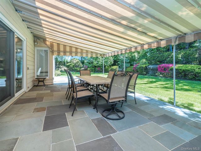 149 Chestnut Road, Manhasset, NY 11030