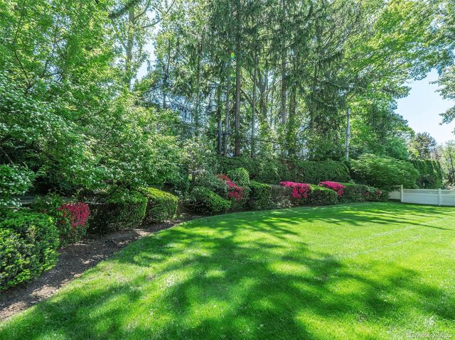 149 Chestnut Road, Manhasset, NY 11030