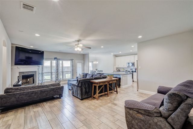 1408 Eagle Nest Drive, Pelican Bay, TX 76020