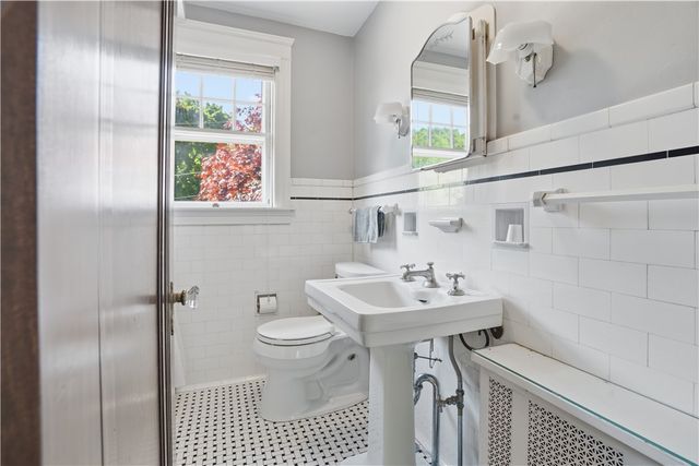 73 Progress Street, Lincoln, RI 02865