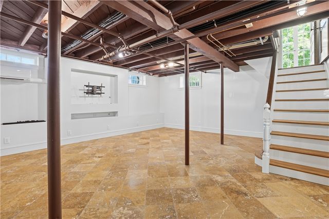 73 Progress Street, Lincoln, RI 02865