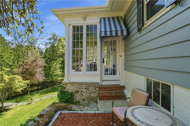 73 Progress Street, Lincoln, RI 02865