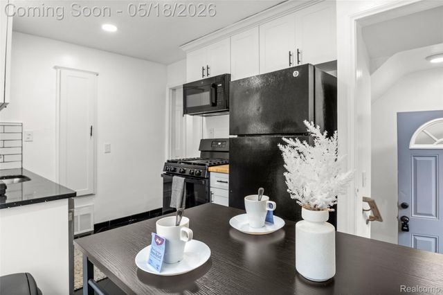 4115 Academy Street, Dearborn, MI 48125