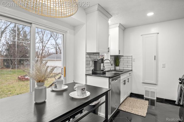 4115 Academy Street, Dearborn, MI 48125