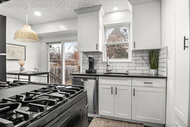 4115 Academy Street, Dearborn, MI 48125