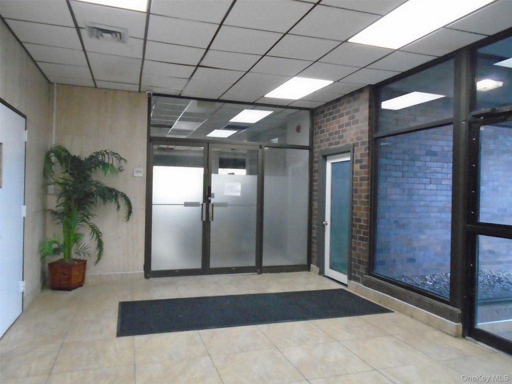 700 Rockaway Turnpike Floor 1, Lawrence, NY 11559 — photo 2