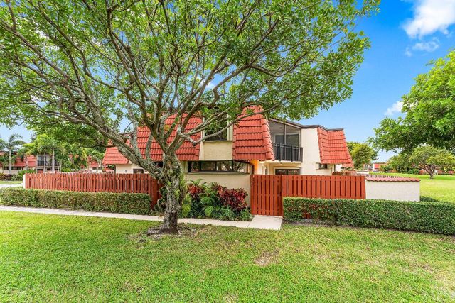 3742 Victoria Drive, West Palm Beach, FL 33406