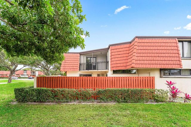 3742 Victoria Drive, West Palm Beach, FL 33406