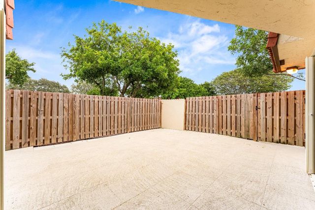 3742 Victoria Drive, West Palm Beach, FL 33406