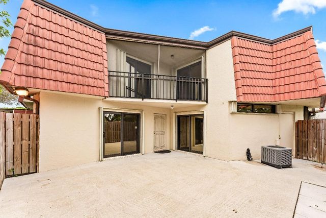 3742 Victoria Drive, West Palm Beach, FL 33406