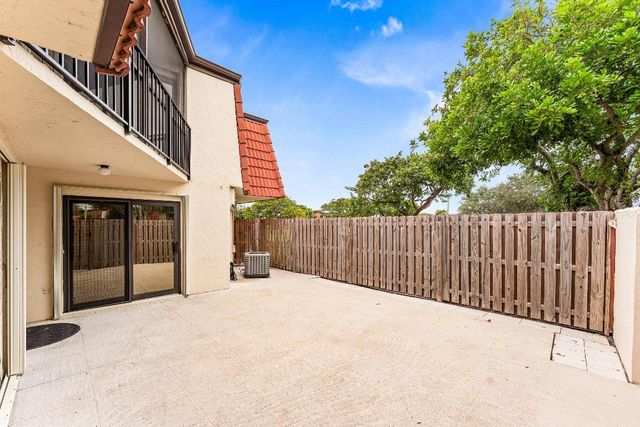 3742 Victoria Drive, West Palm Beach, FL 33406