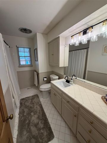 5621 N Ross Avenue, Oklahoma City, OK 73112