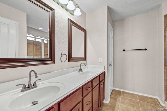 9211 Rainbow Creek, San Antonio, TX 78245