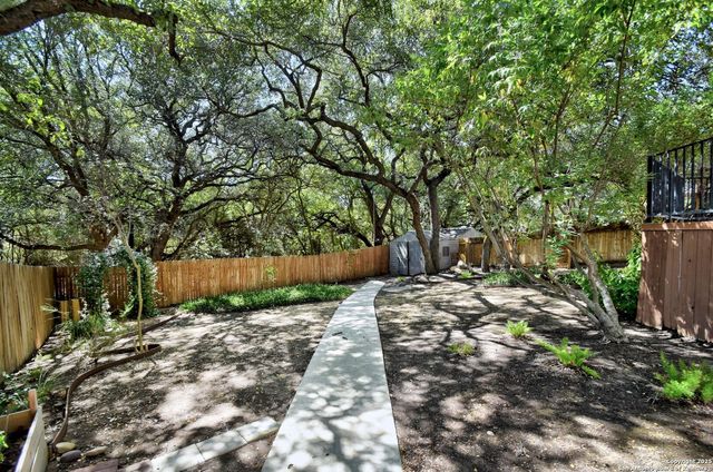 9211 Rainbow Creek, San Antonio, TX 78245