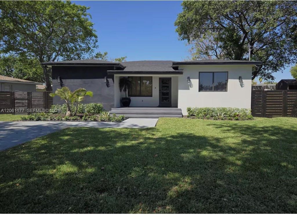 904 NW 6th Terrace, Hallandale Beach, FL 33009