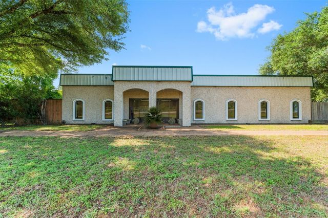 14005 Us Hwy 90, East Bernard, TX 77435