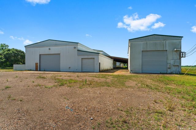 14005 Us Hwy 90, East Bernard, TX 77435