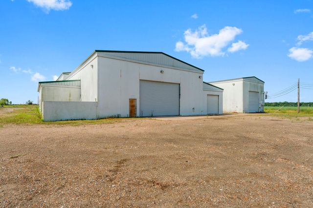 14005 Us Hwy 90, East Bernard, TX 77435