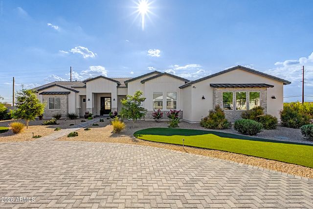 39012 N 6TH Drive, Phoenix, AZ 85086