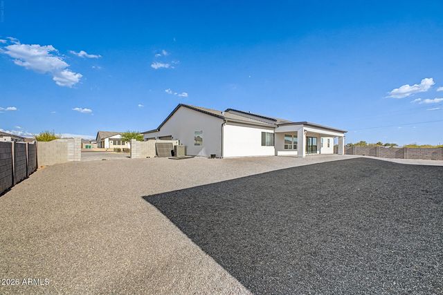 39012 N 6TH Drive, Phoenix, AZ 85086