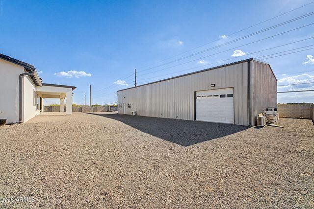 39012 N 6TH Drive, Phoenix, AZ 85086