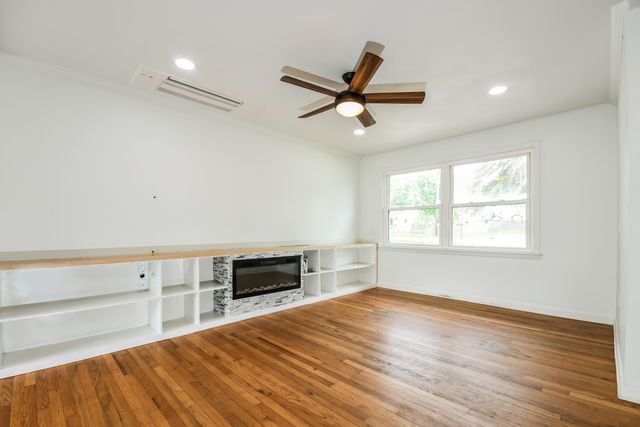 2373 Otranto Road, North Charleston, SC 29406