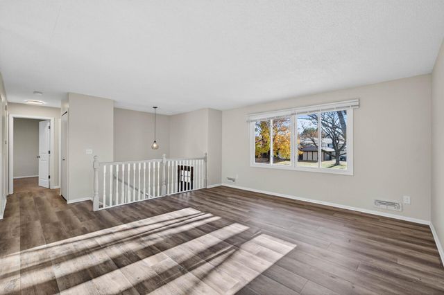 7940 Lad Parkway, Brooklyn Park, MN 55443